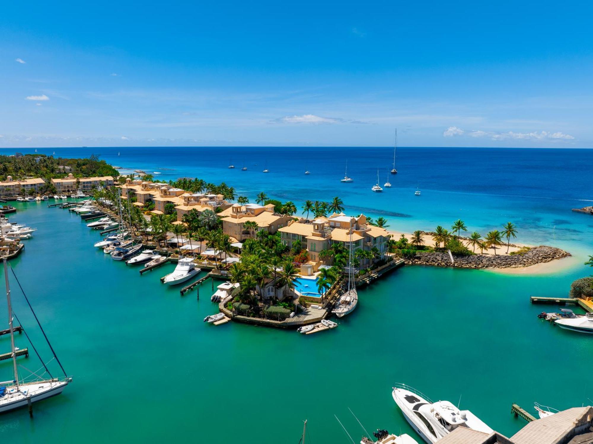 Port St. Charles Hotel Saint Peter Bagian luar foto