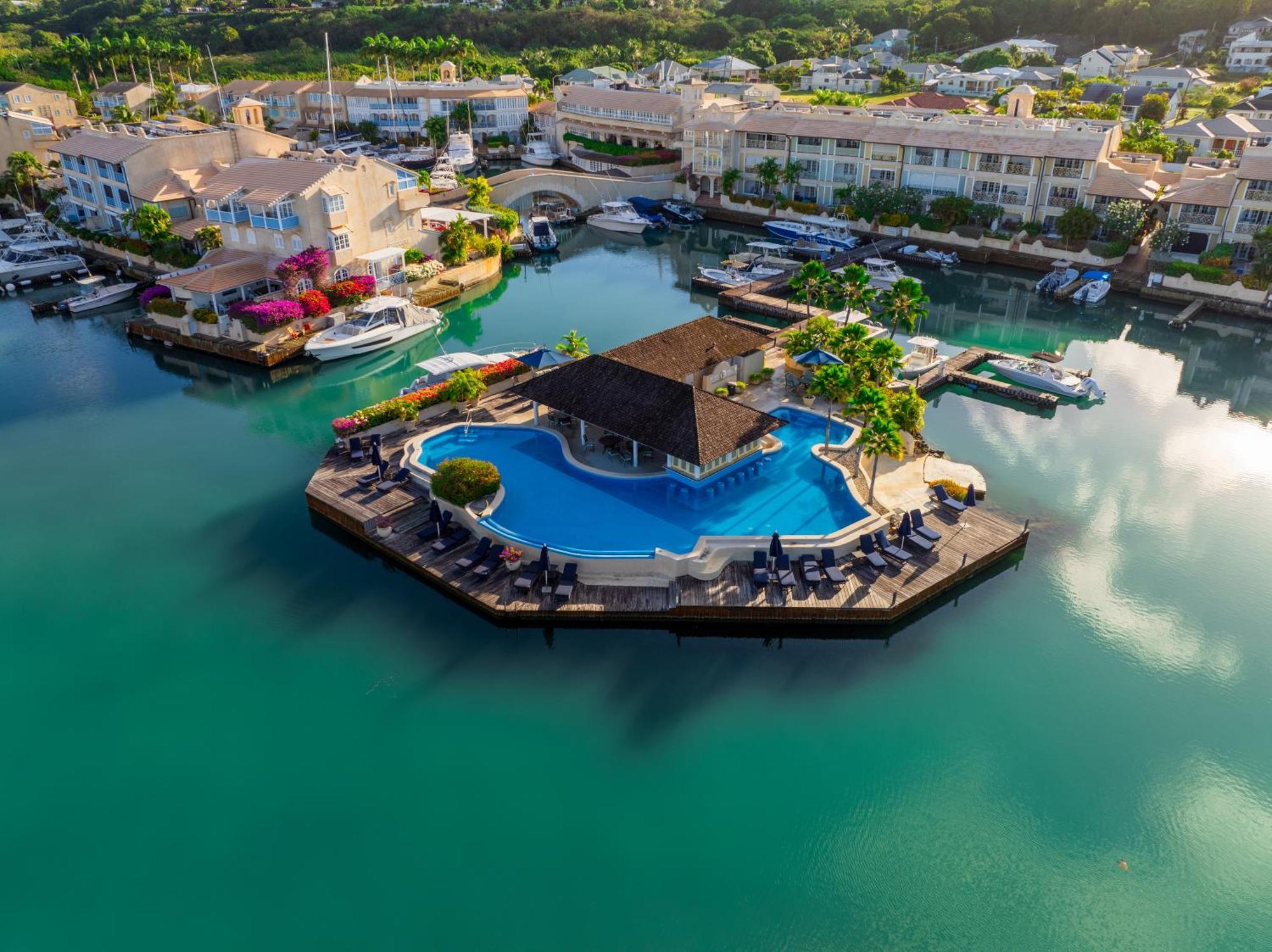 Port St. Charles Hotel Saint Peter Bagian luar foto
