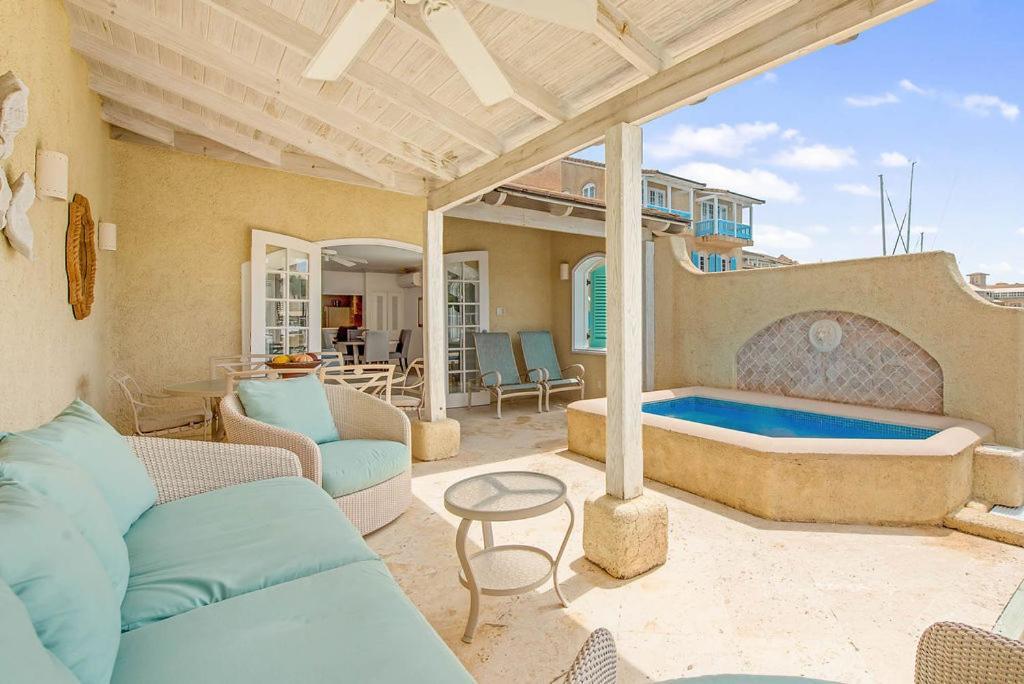 Port St. Charles Hotel Saint Peter Bagian luar foto