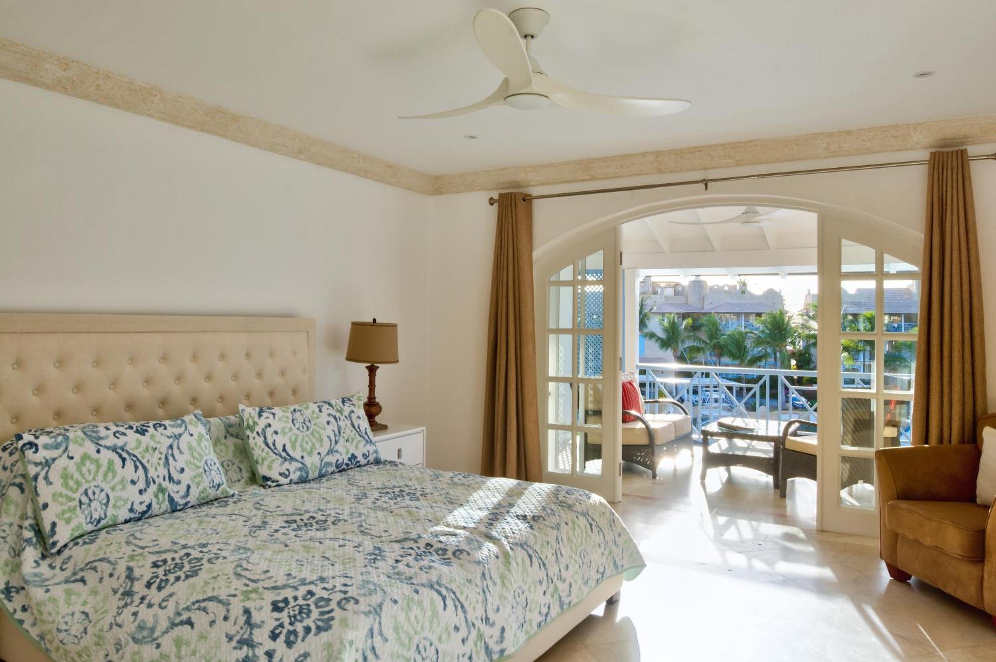 Port St. Charles Hotel Saint Peter Bagian luar foto