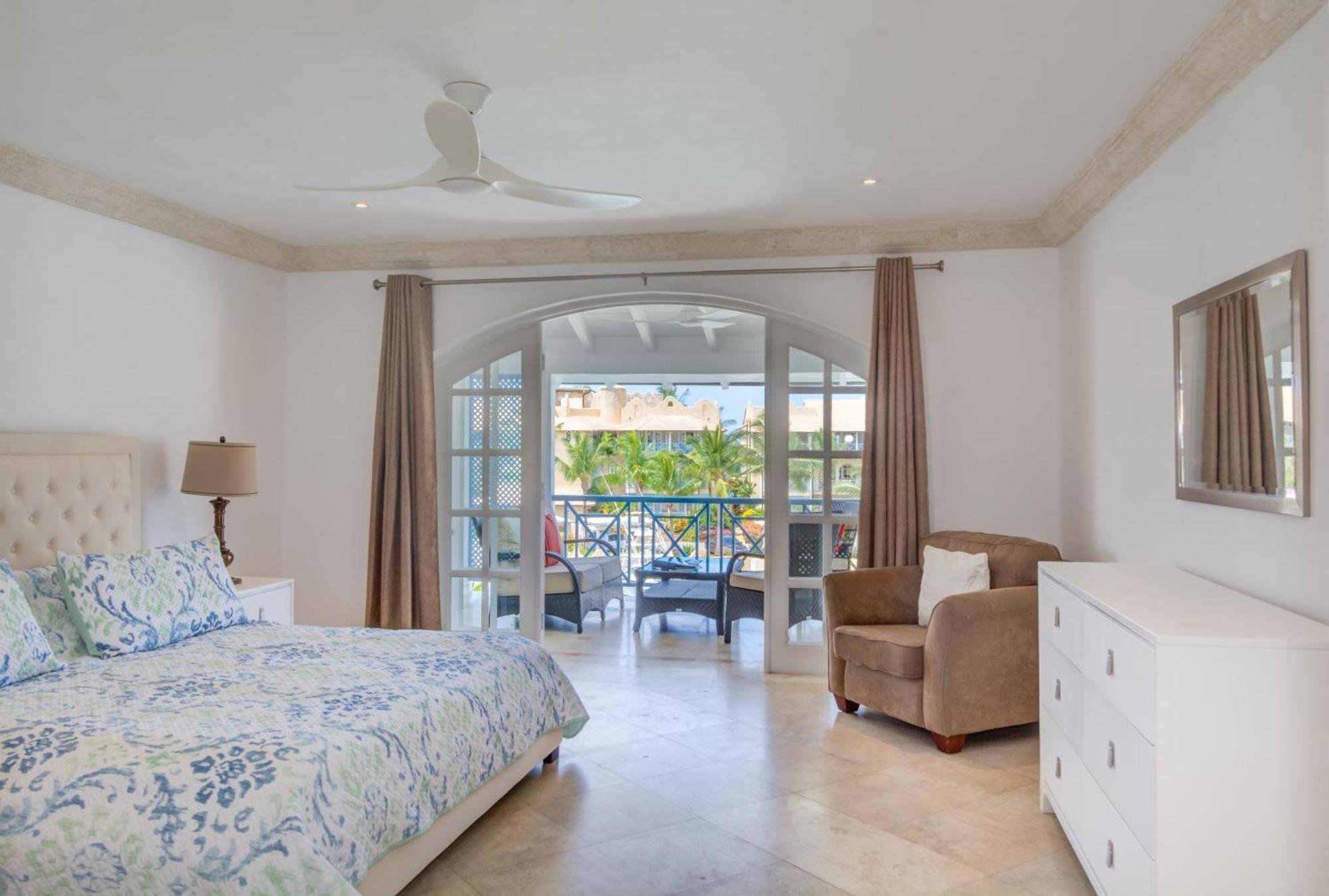 Port St. Charles Hotel Saint Peter Bagian luar foto