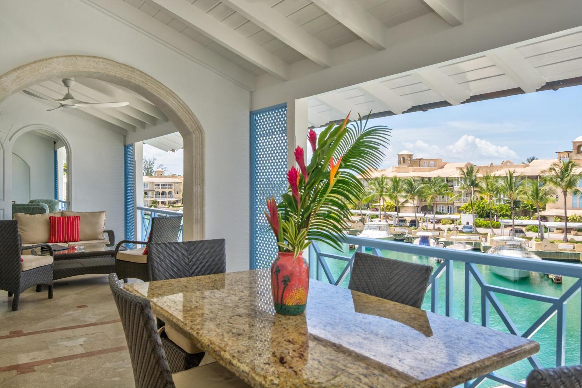 Port St. Charles Hotel Saint Peter Bagian luar foto