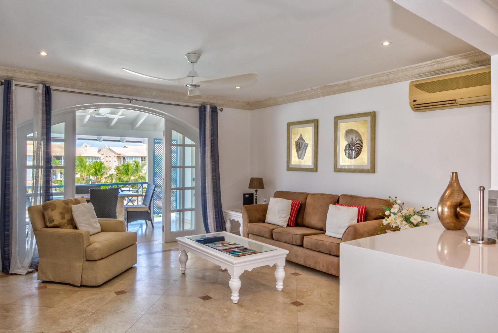Port St. Charles Hotel Saint Peter Bagian luar foto
